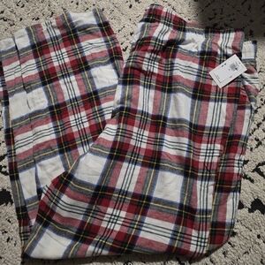 Old navy brand new 2xl plaid pajama bottoms